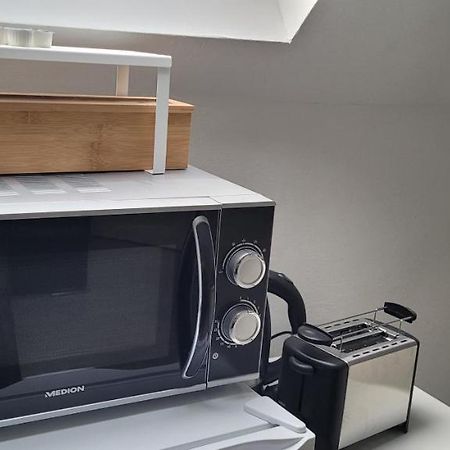 Berg Messe Dg 1Zi, K,D,B Parkplatz, W-Lan, Homeoffice Bergisch Gladbach Eksteriør bilde